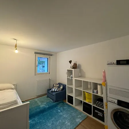 Herrliche 3 Schlafzimmer In Zentral & Exklusiv Διαμέρισμα