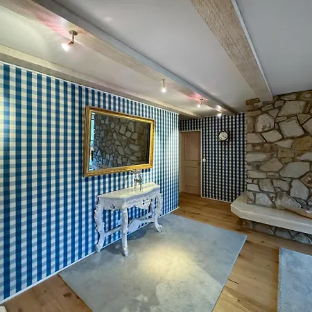 Herrliche 3 Schlafzimmer In Zentral & Exklusiv Διαμέρισμα *