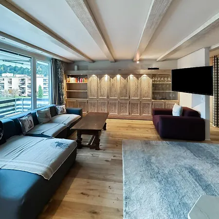 Herrliche 3 Schlafzimmer In Zentral & Exklusiv * Νταβός