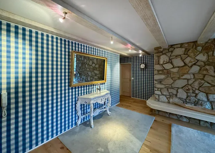 Herrliche 3 Schlafzimmer In Zentral & Exklusiv شقة *